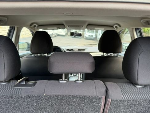 Used 2018 Nissan Rogue Sport S AWD/4WD image 35