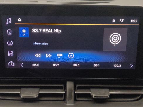 Used 2024 Chevrolet Trax LT w/ Driver Confidence Package FWD image 25