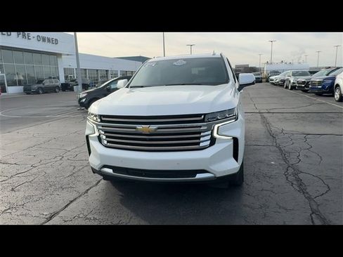 Used 2023 Chevrolet Tahoe High Country image 3