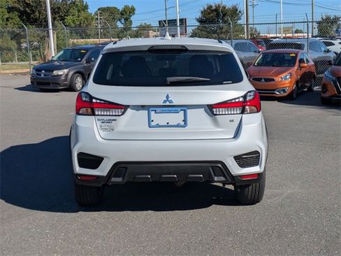 New 2025 Mitsubishi Outlander Sport SE image 4