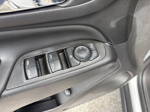 Used 2022 Chevrolet Equinox LT FWD image 14