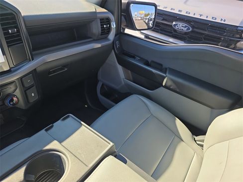 Used 2025 Ford F150 XL image 16