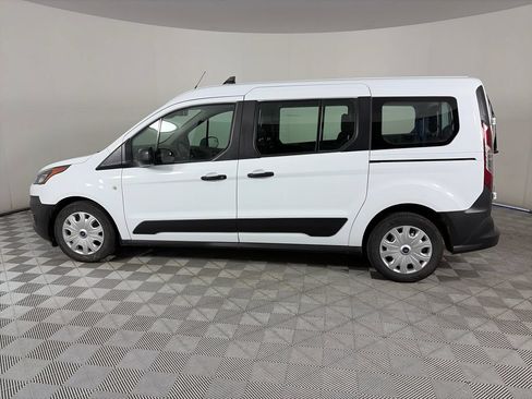 Certified 2022 Ford Transit Connect XL FWD image 4