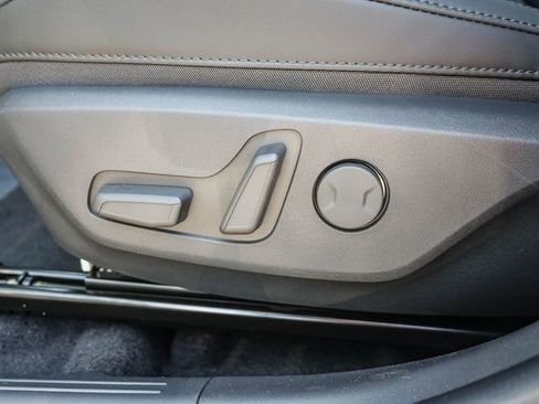 New 2026 Kia Niro Wind FWD image 23