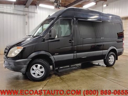 Used 2011 Mercedes-Benz Sprinter 2500 image 5