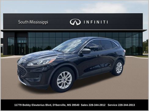 Used 2022 Ford Escape SE FWD image 1
