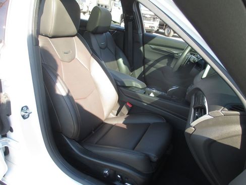 Used 2025 Cadillac CT5 V w/ Technology Package AWD/4WD image 23