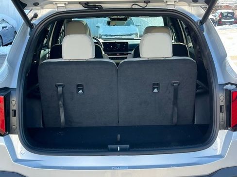 Certified 2025 Kia Sorento SX Prestige image 12