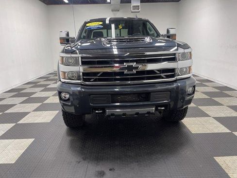 Used 2018 Chevrolet Silverado 2500 High Country w/ Duramax Plus Package AWD/4WD image 6