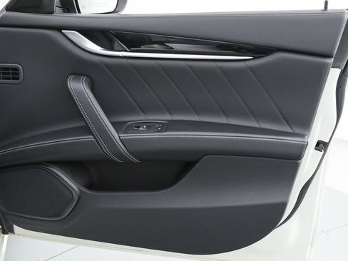 Certified 2023 Maserati Ghibli Modena Q4 image 10