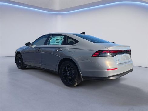 New 2025 Honda Accord SE image 3