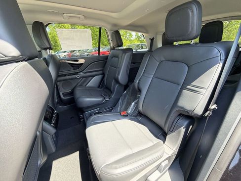 New 2026 Lincoln Aviator AWD image 23