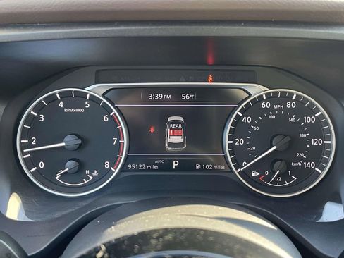 Used 2023 Nissan Rogue SV image 23