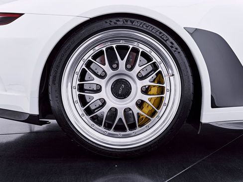 Used 2018 Porsche 911 GT3 RWD image 44