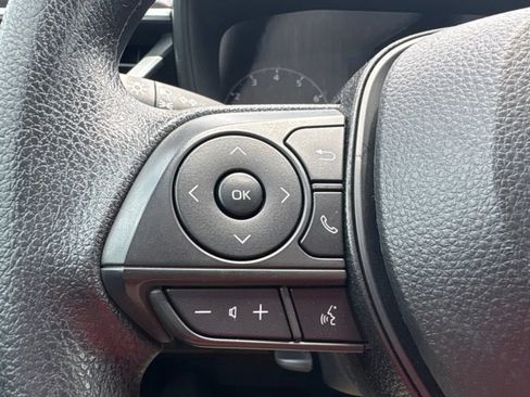 Used 2023 Toyota Corolla LE FWD image 8