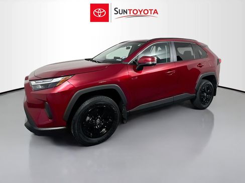 Used 2025 Toyota RAV4 XLE w/ Convenience Package FWD image 9