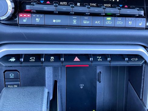 Used 2025 Toyota Tundra Platinum w/ TRD Off-Road Package image 32