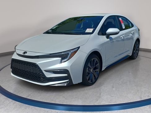 New 2026 Toyota Corolla SE FWD image 1