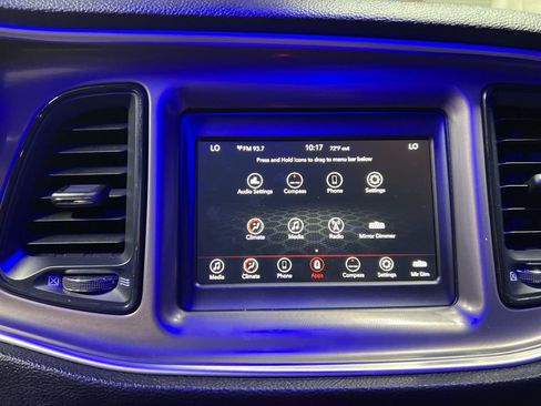 Used 2022 Dodge Challenger SXT image 26