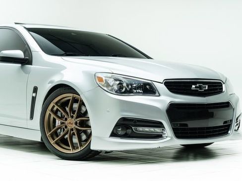Used 2015 Chevrolet SS image 4