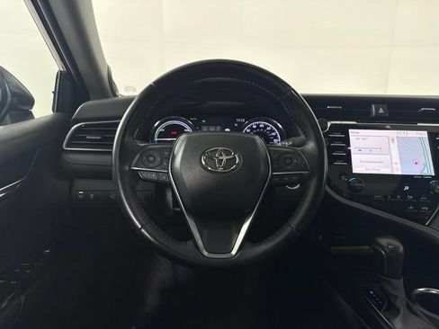 Used 2020 Toyota Camry XLE w/ Sunroof Package FWD image 34