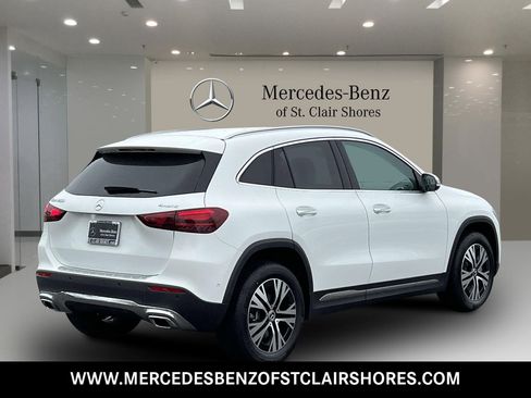 Used 2025 Mercedes-Benz GLA 250 4MATIC image 5