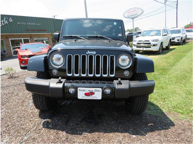 Used 2018 Jeep Wrangler Unlimited Sahara w/ Max Tow Package AWD/4WD image 17