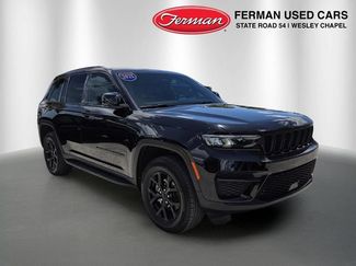 Certified 2025 Jeep Grand Cherokee Altitude AWD/4WD video 1