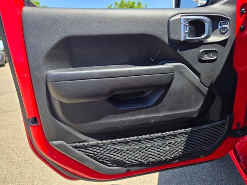 Used 2024 Jeep Wrangler Unlimited Sport AWD/4WD image 13