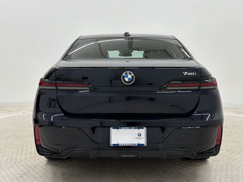 Used 2023 BMW 740i RWD image 10