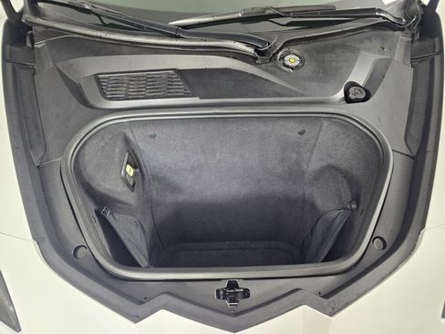 Used 2020 Chevrolet Corvette Stingray Premium Cpe w/ 3LT Preferred Equipment Group image 15