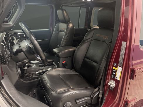 Used 2021 Jeep Wrangler Unlimited Rubicon w/ Trailer Tow Package AWD/4WD image 4
