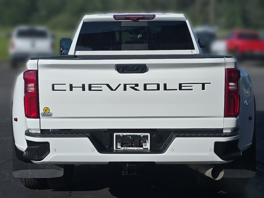 Used 2022 Chevrolet Silverado 3500 High Country AWD/4WD image 6