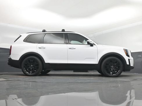 Used 2022 Kia Telluride EX w/ EX Premium Package AWD/4WD image 16