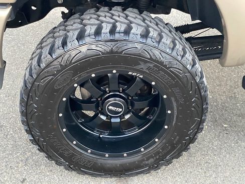 Used 2014 Ford F350 King Ranch w/ King Ranch w/Chrome Package image 39