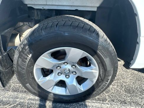 Used 2020 RAM 1500 Big Horn AWD/4WD image 44