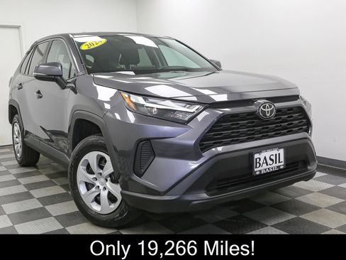 Used 2024 Toyota RAV4 LE AWD/4WD image 2