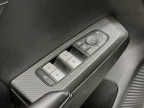 Used 2024 Mitsubishi Outlander SE image 15