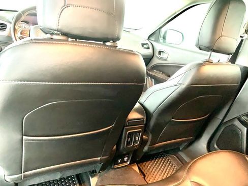 Used 2019 Jeep Compass Latitude w/ Popular Equipment Group AWD/4WD image 14