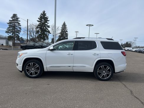 Used 2018 GMC Acadia Denali w/ Technology Package image 5