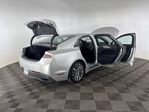 Used 2017 Lincoln MKZ Premiere FWD image 16