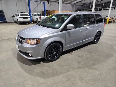 Used 2019 Dodge Grand Caravan GT FWD image 1