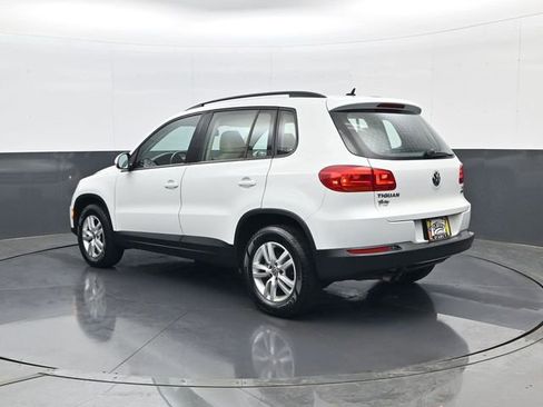 Used 2016 Volkswagen Tiguan S image 7