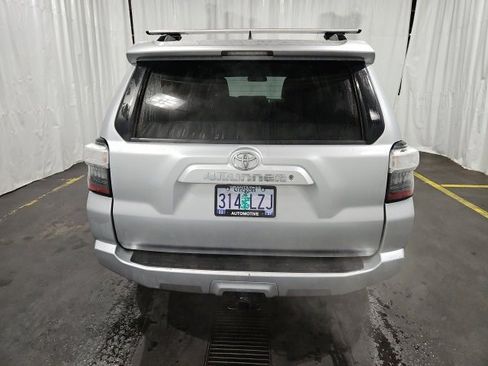 Used 2019 Toyota 4Runner SR5 image 4