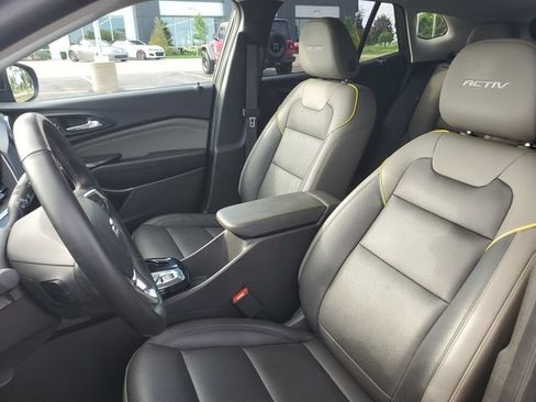 Certified 2024 Chevrolet Trax ACTIV FWD image 16