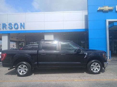 Used 2023 Ford F150 XLT image 2