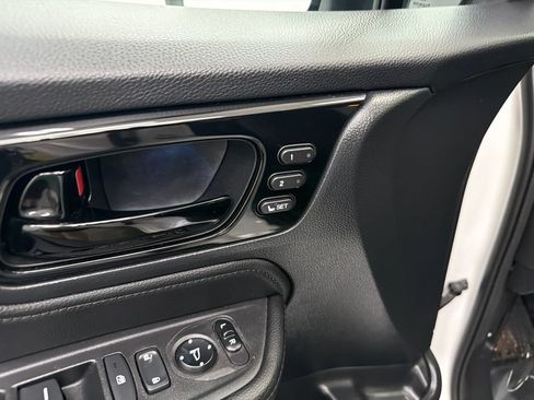 Used 2022 Honda Odyssey Touring image 12