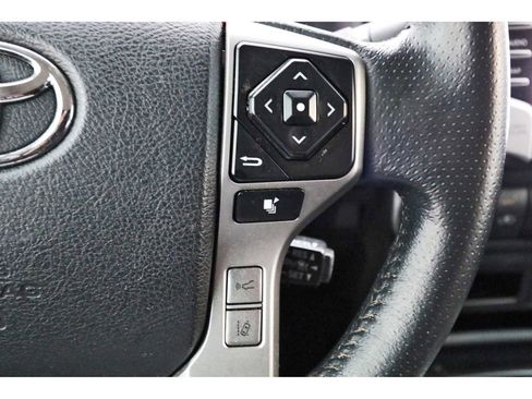 Used 2024 Toyota 4Runner SR5 image 16