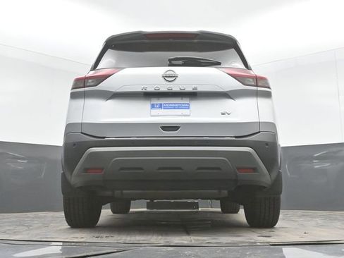 Used 2022 Nissan Rogue SV FWD image 45