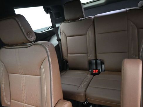 Used 2026 Chevrolet Tahoe High Country image 10